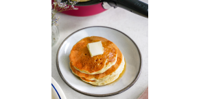 Buttermilk Pancake with Maple Syrup